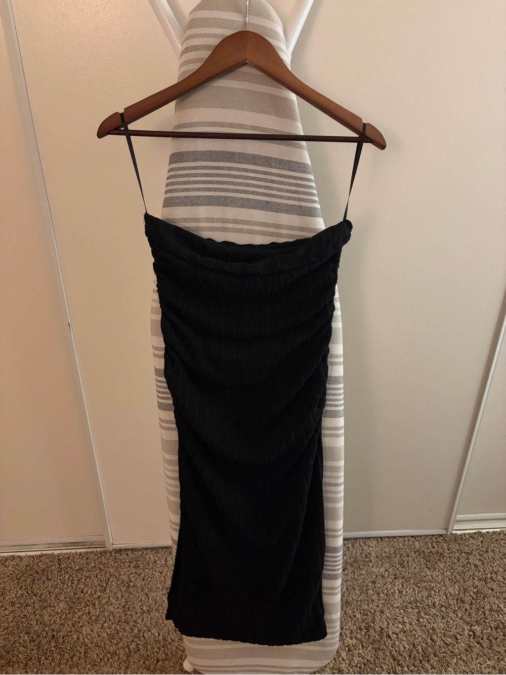 SHEIN Black Ribbed strapless dress